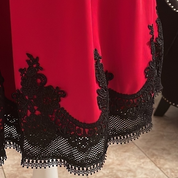 Nwot red dress with black lace trim on the bottom - Picture 11 of 16